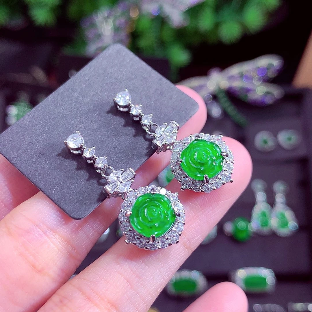 颈饰未镶嵌翡翠天然