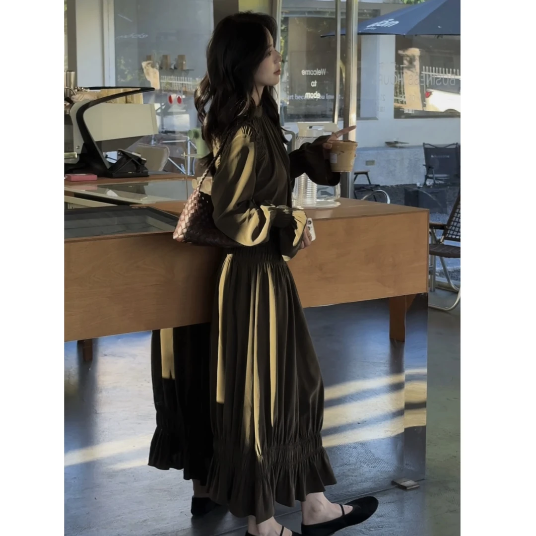 FAR ZOOM 长袖宽松圆领系带立体褶皱收腰连衣裙