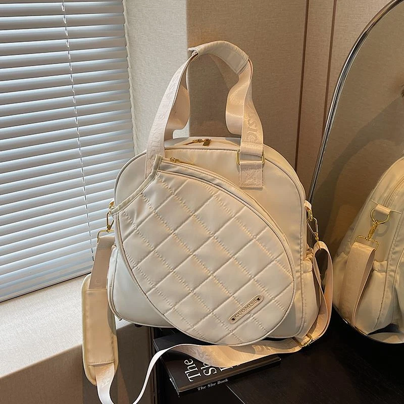 FAVMARTHA羽毛球包运动健身包大容量手提女2025新款旅行包男羽毛