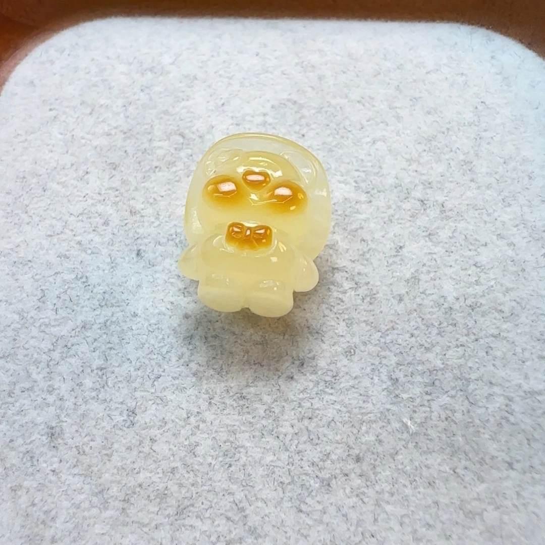 裸石琥珀未镶嵌呆****?定制