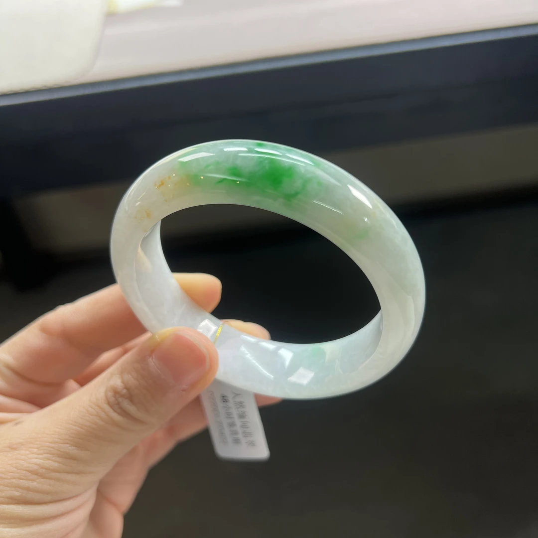 黄加绿翡翠手镯特色镯宽版轮胎