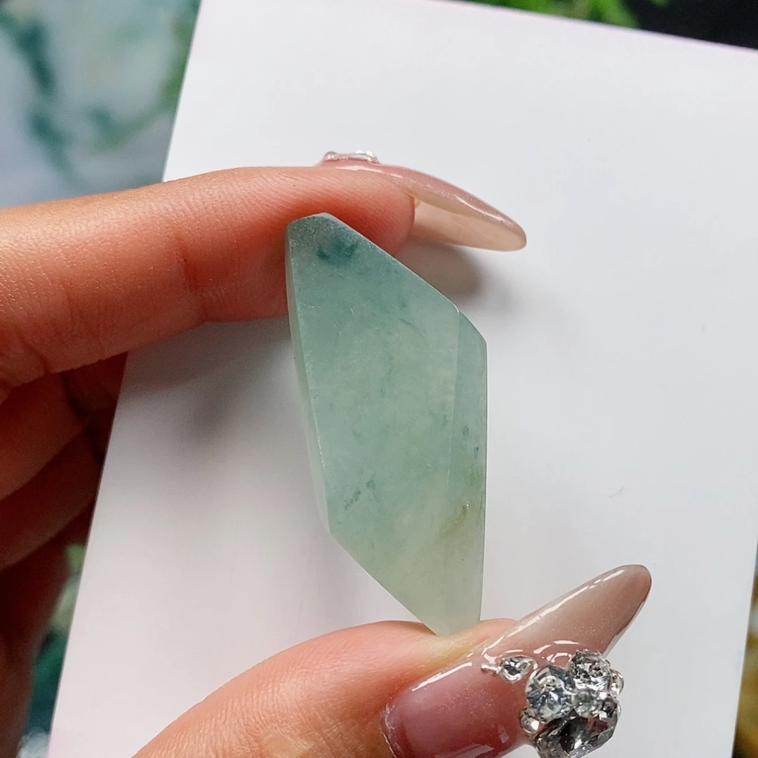 翡翠颈饰未镶嵌缅甸天然a货翡翠挂件