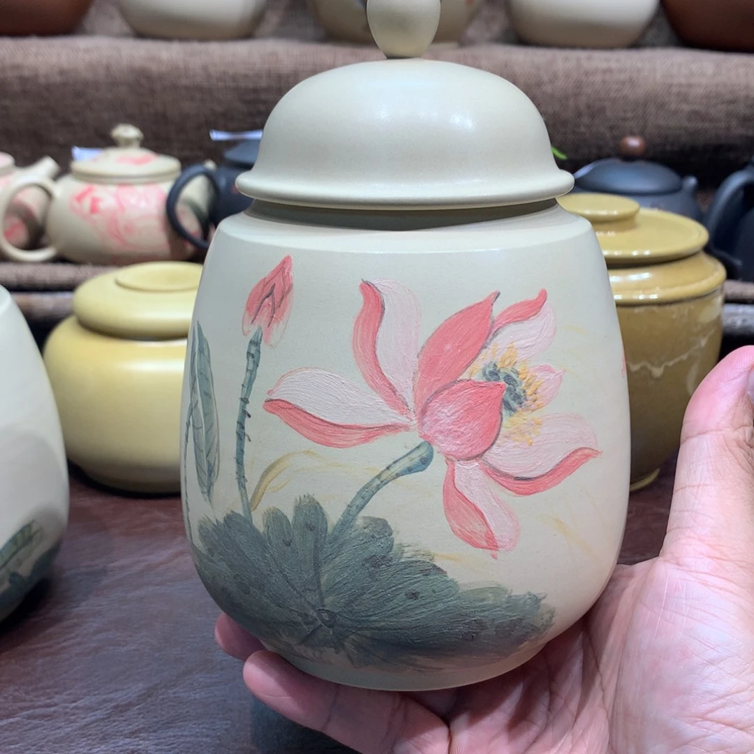 M***e泥塑放漏荷花茶叶罐一个瑕疵大