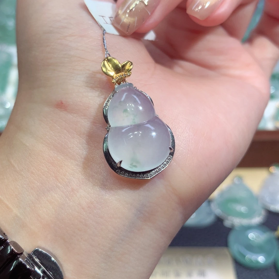 吊坠(不含链)18K金镶嵌翡翠