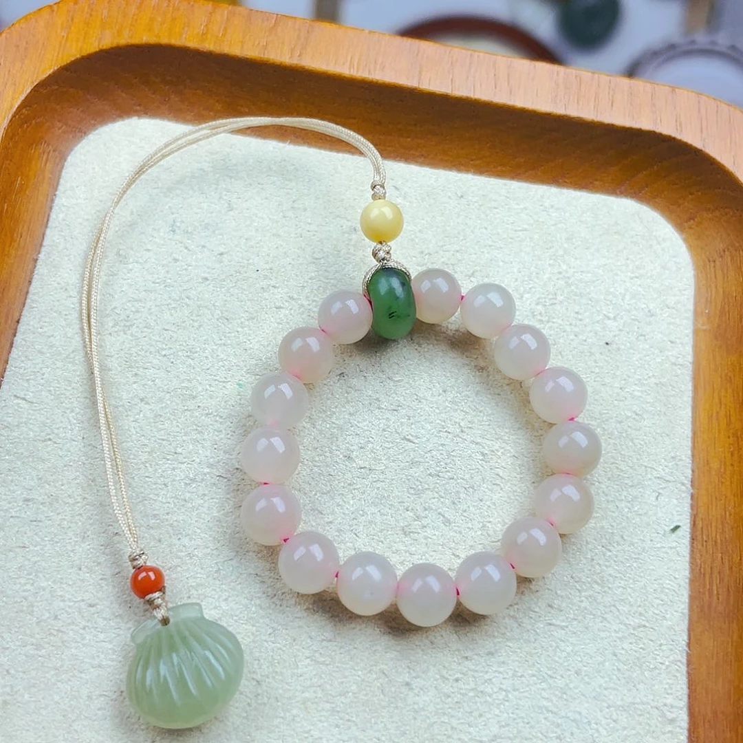 和田玉未镶嵌挂件订制