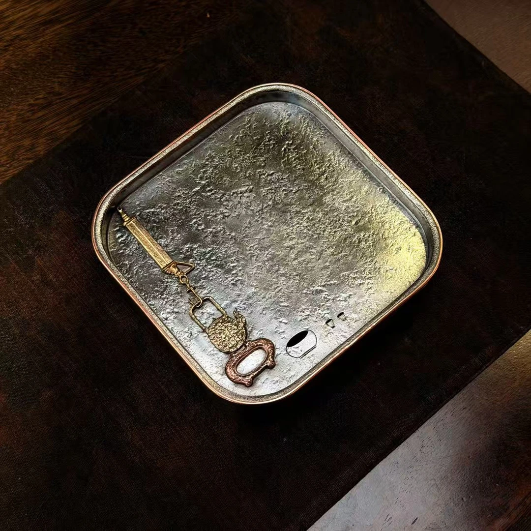 纯锡全手包铜边镶嵌方壶承