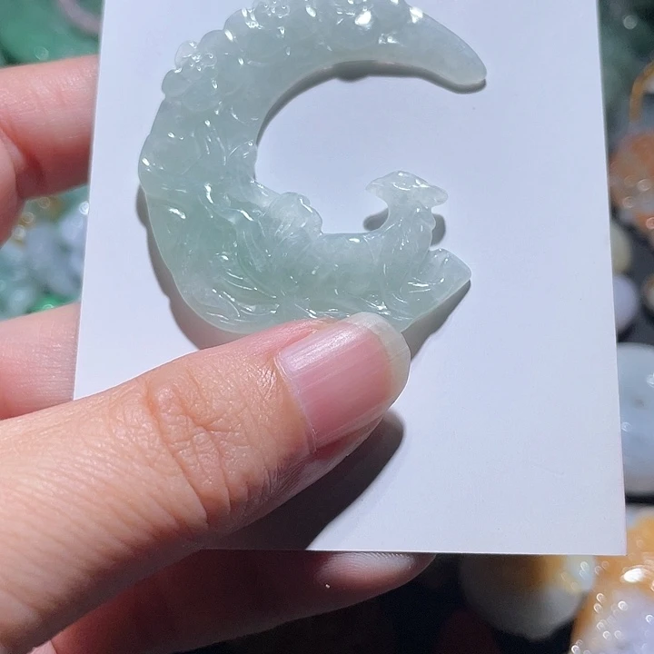 颈饰未镶嵌翡翠天