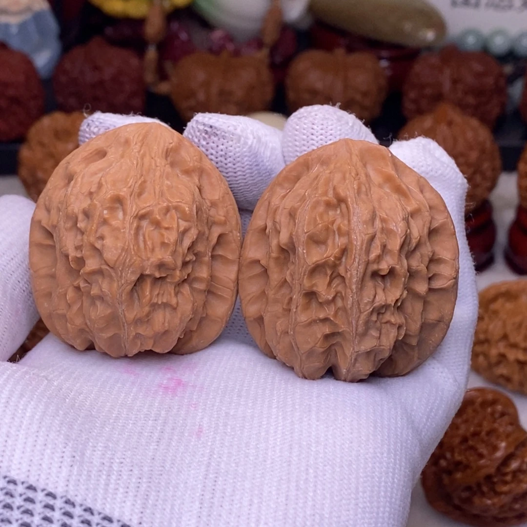 文玩核桃吊坠40靠山王