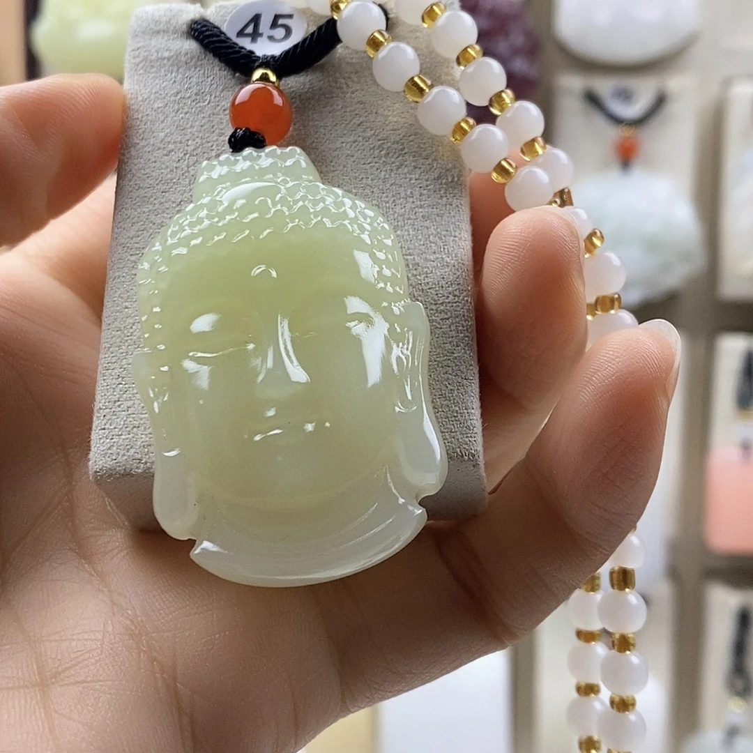 用***1石英质玉未镶嵌颈饰