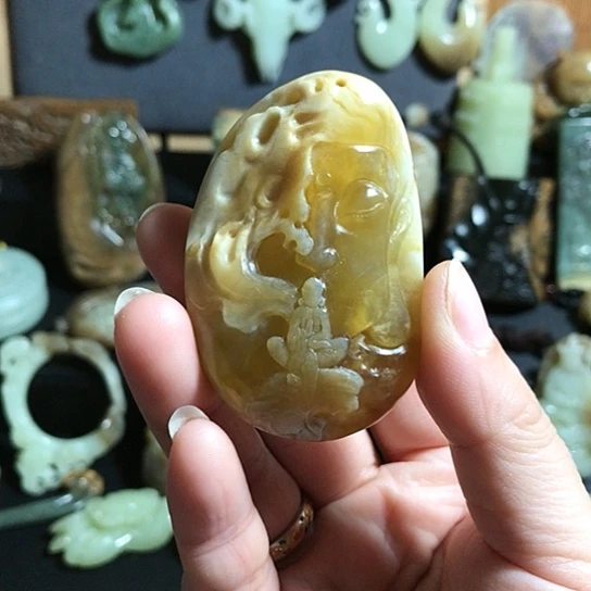 未镶嵌蛇纹石玉颈饰