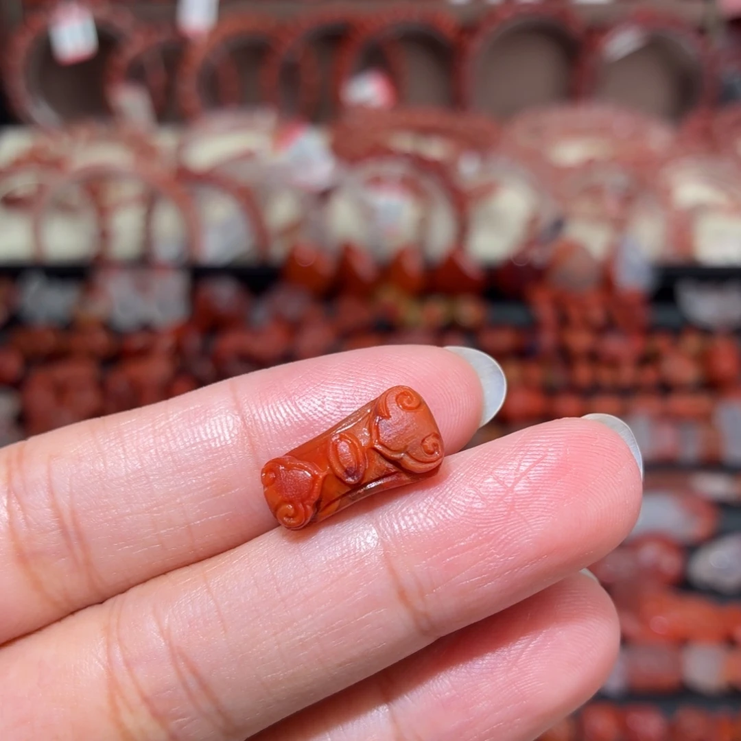 南红玛瑙未镶嵌吊坠(不含链)如意（通孔