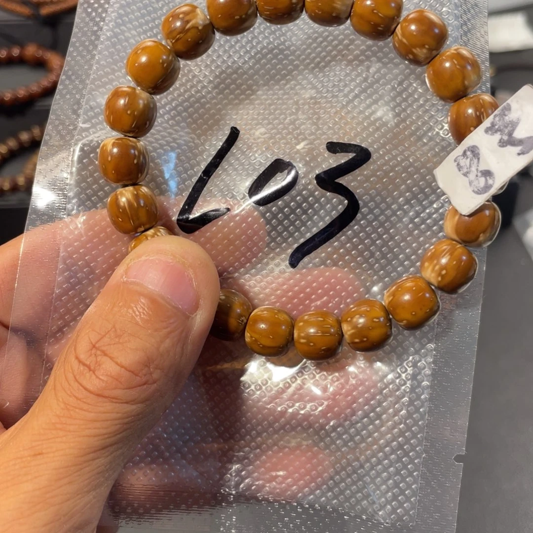 一***刘手串紫金鼠11×10实心老型L03