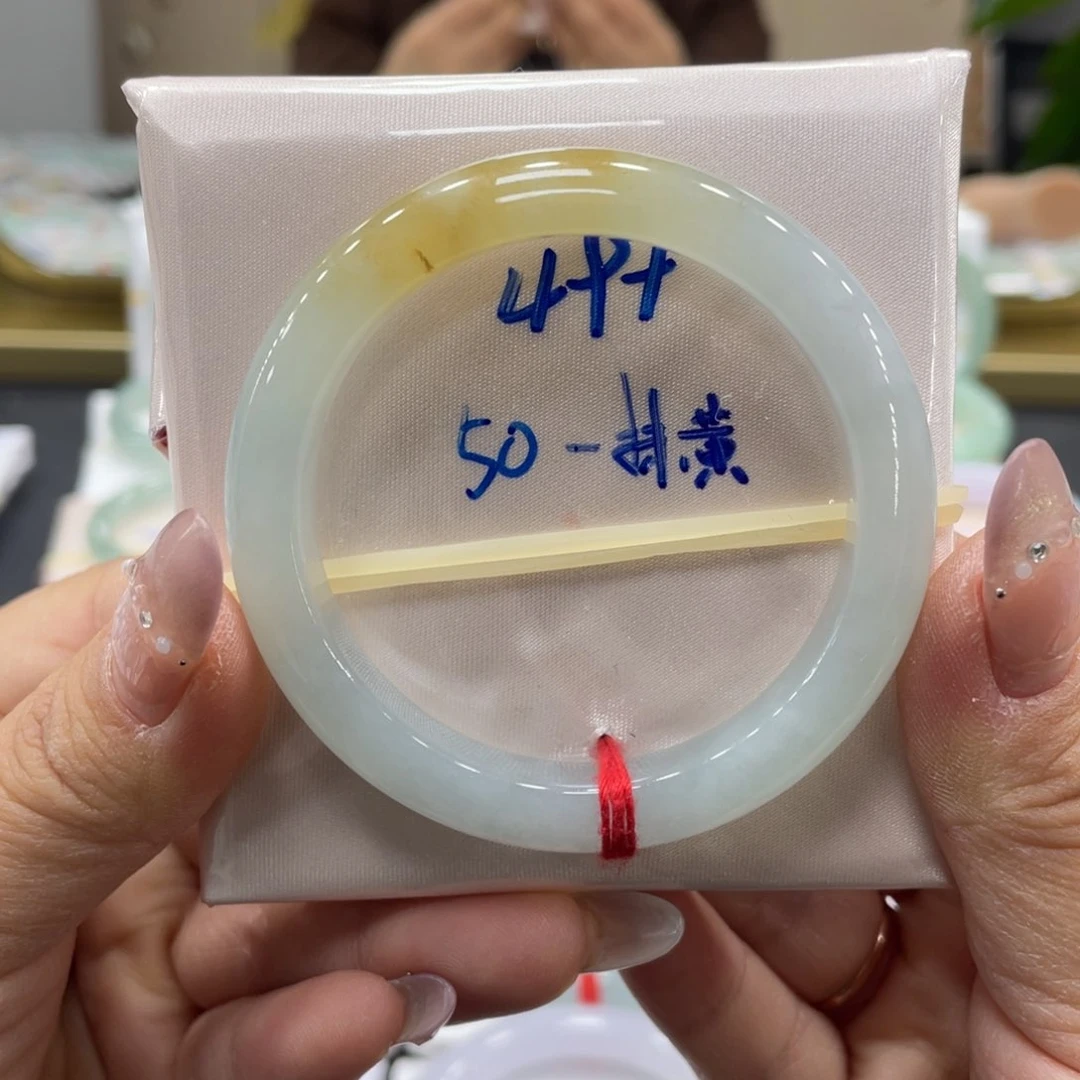 未镶嵌手镯翡翠翡翠