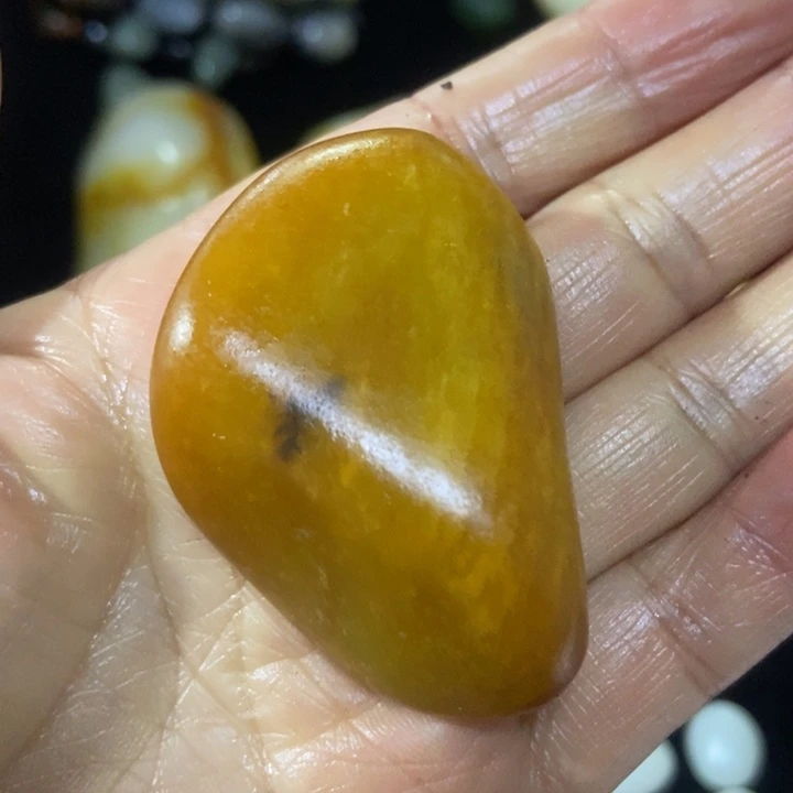 正***悦和田玉（糖玉）未镶嵌挂件