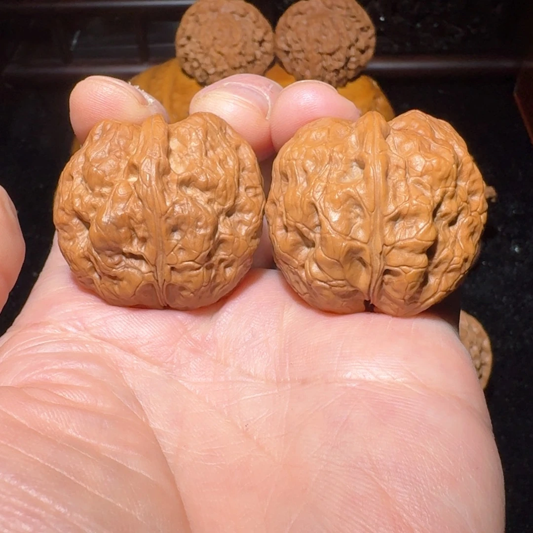 吊坠文玩核桃伏虎十七包