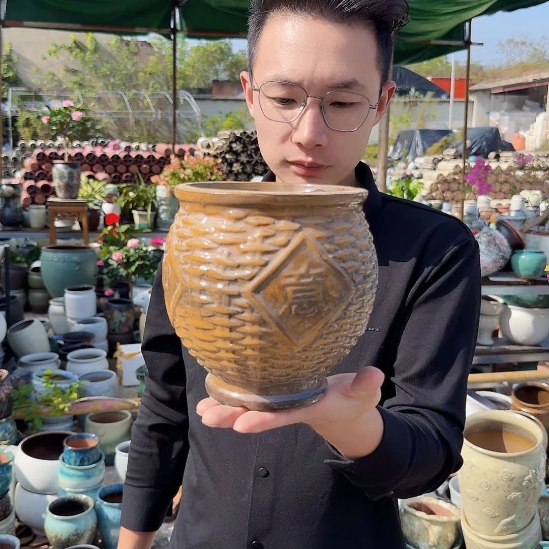 紫砂花盆瑕疵一个一个