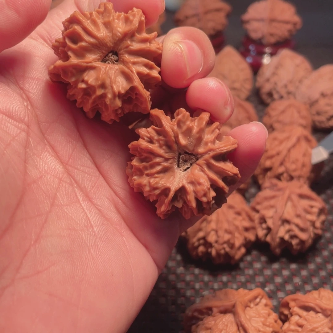 文玩核桃吊坠34mm野生龙门涧三棱