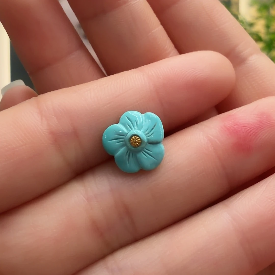 绿松石未镶嵌颈饰