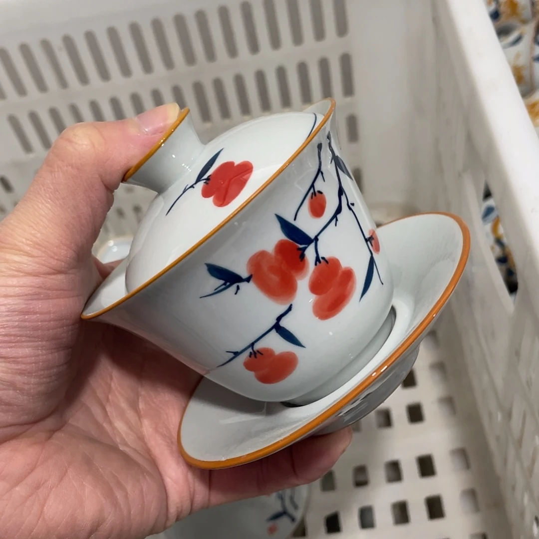 釉下手绘茶具，大瑕