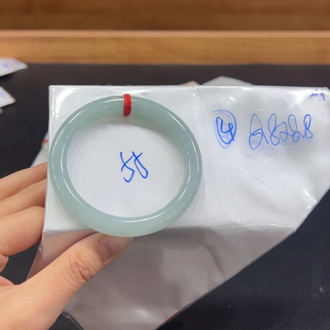 【闪购商品】翡翠手镯未镶嵌手镯