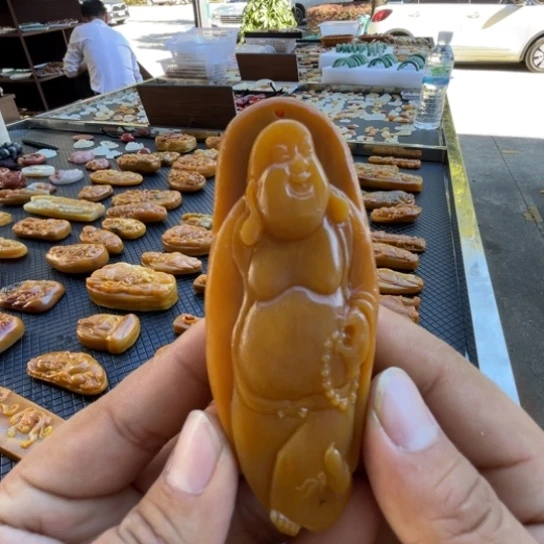 石英质玉（非洲翠）合金颈饰