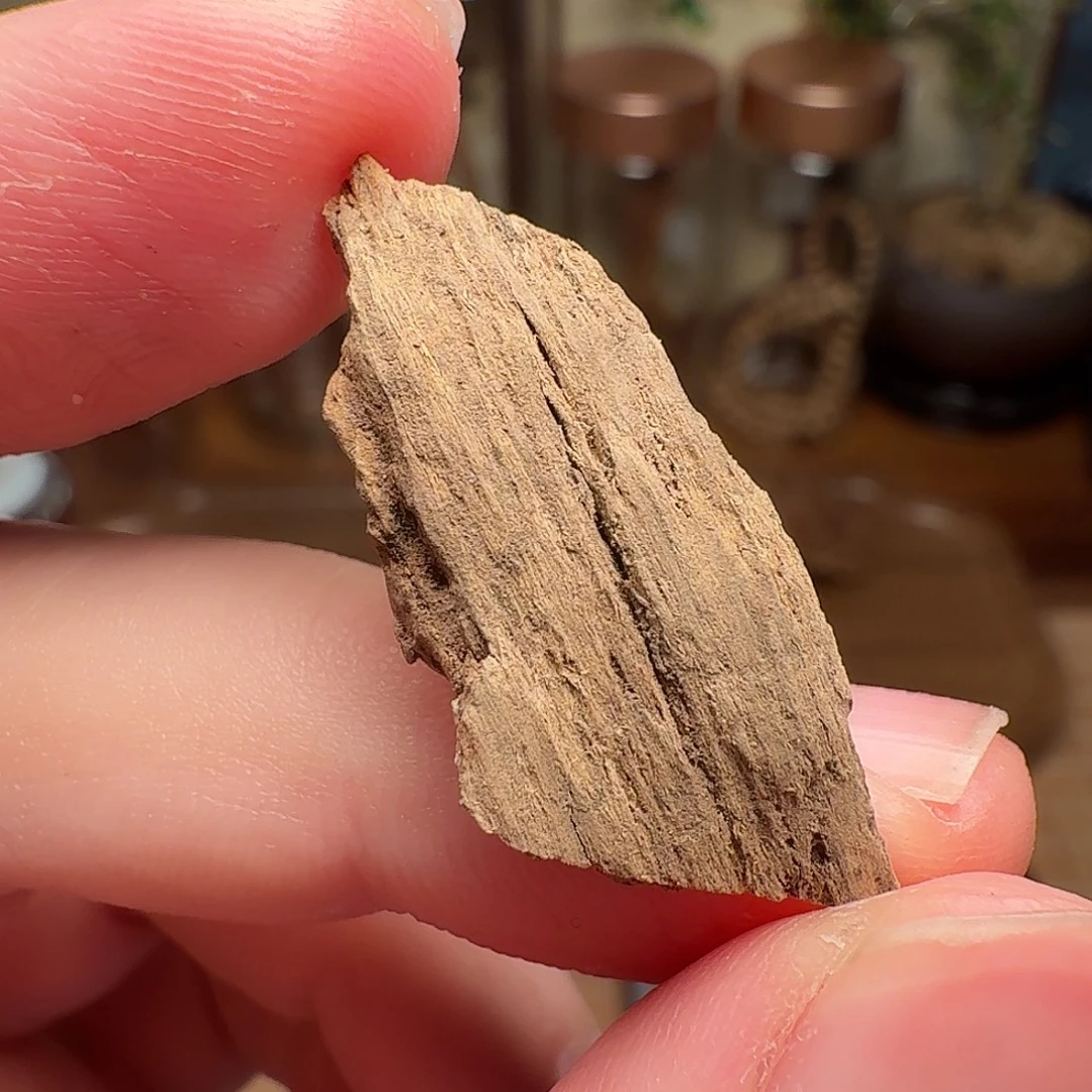 沉香0.56g老挝红土
