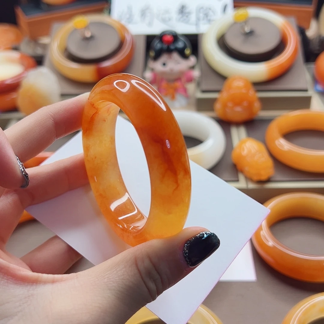 K***n石英质玉（黄龙玉）未镶嵌手镯
