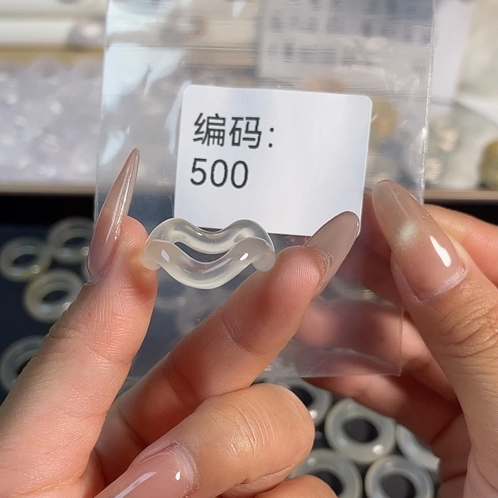 玛瑙/玉髓未镶嵌戒指500港11.5