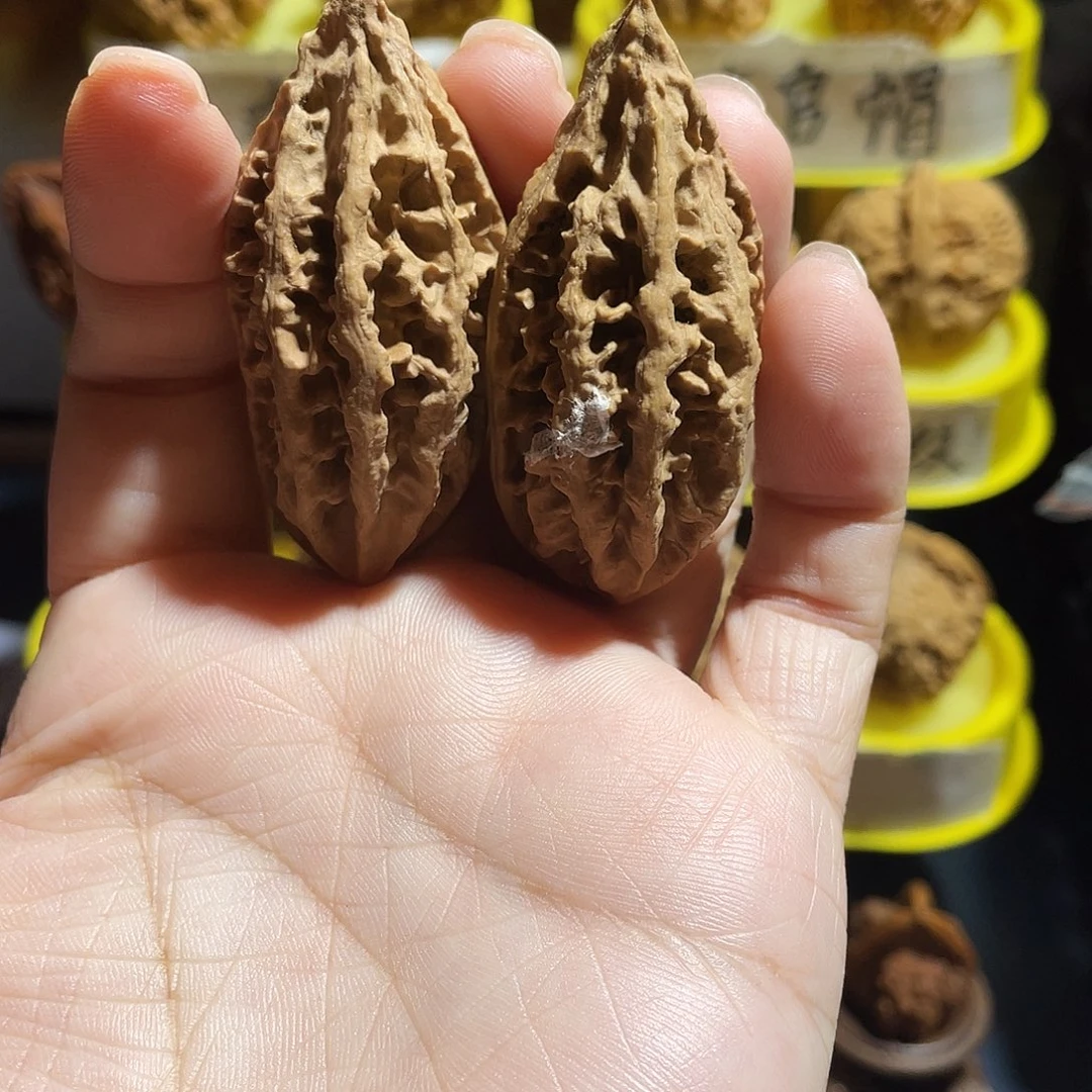 文玩核桃吊坠龙纹柳叶