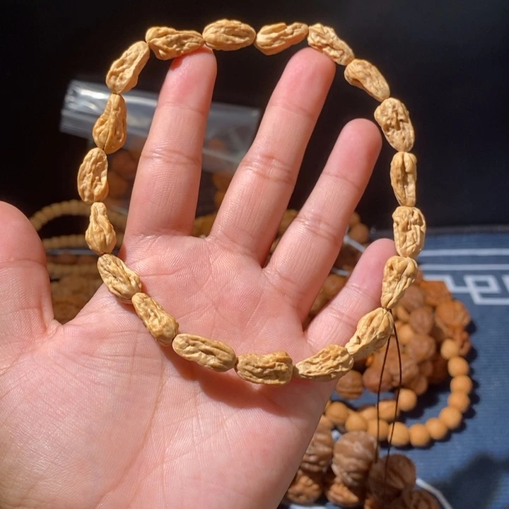 手串文玩核桃……33