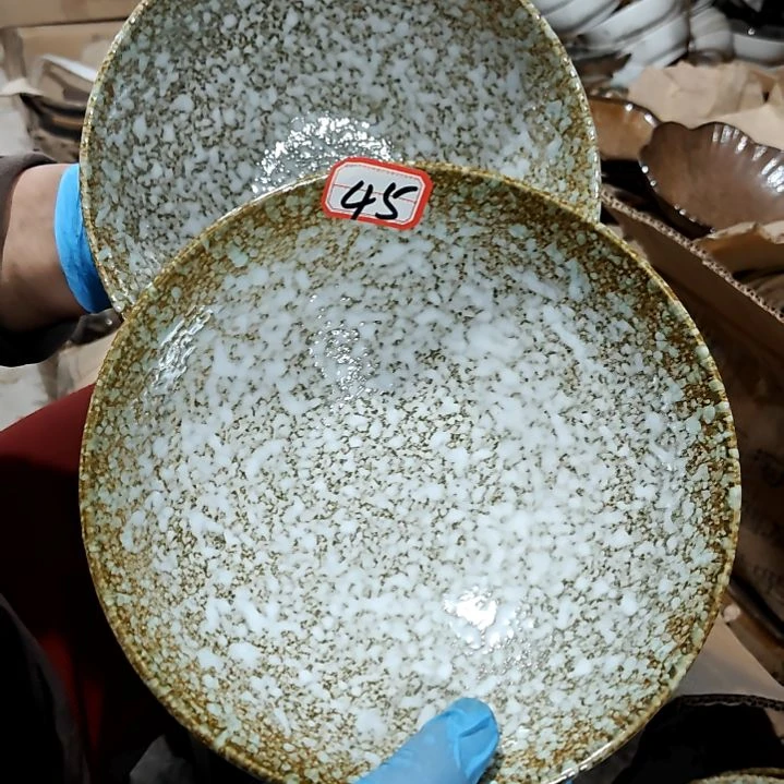 摆件陶瓷盘子碗啥都有