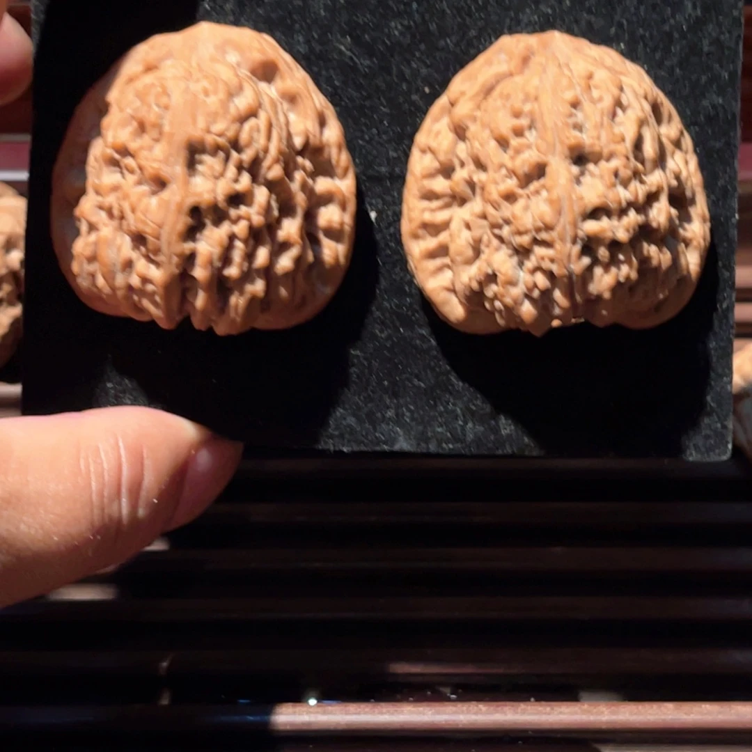 ****开吊坠文玩核桃嘎嘎嘎嘎