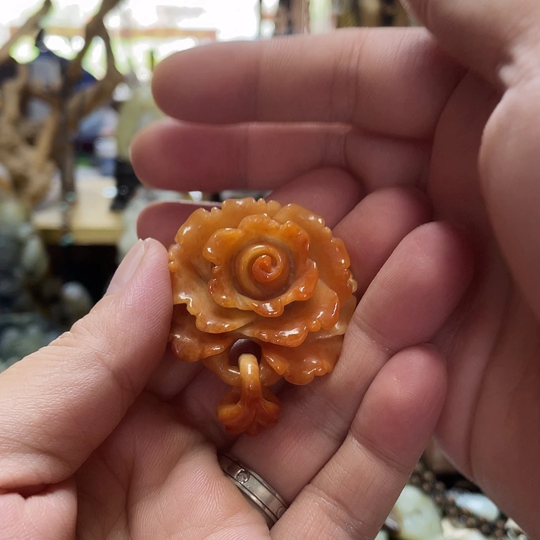 翡翠未镶嵌颈饰纯手工制作（非电脑货）