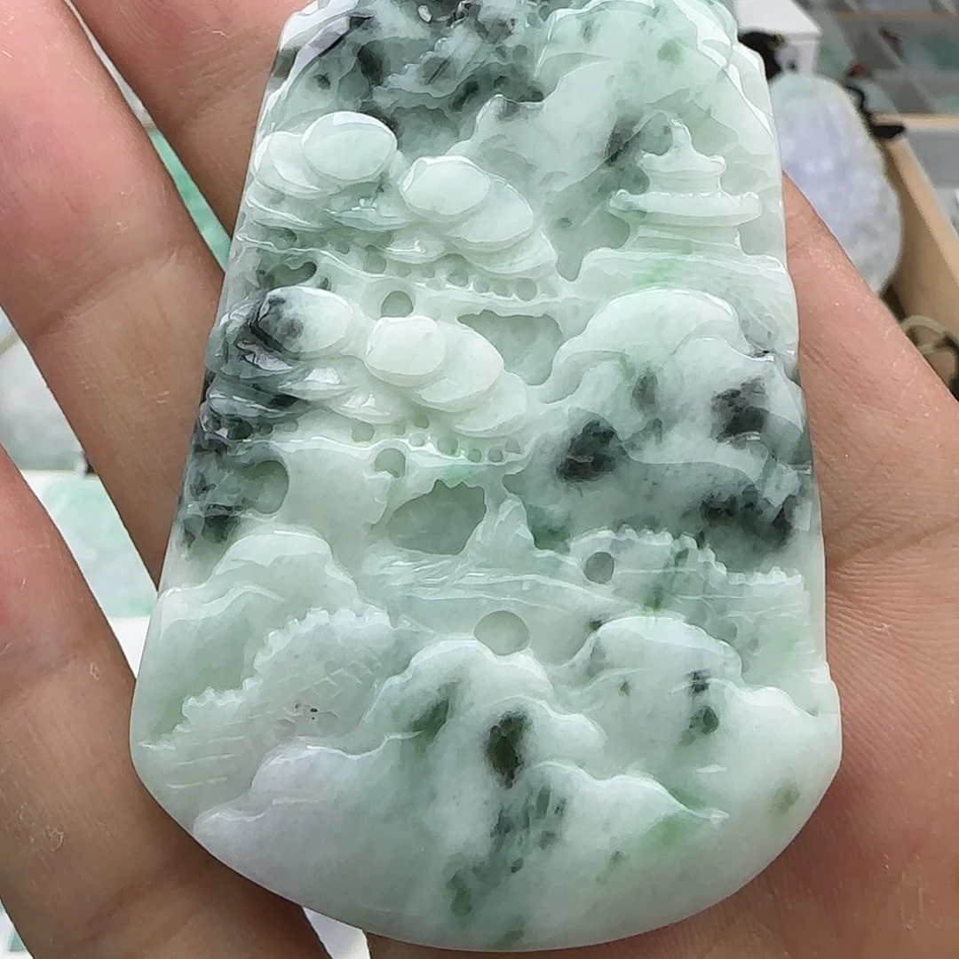 翡翠未镶嵌颈饰翡翠