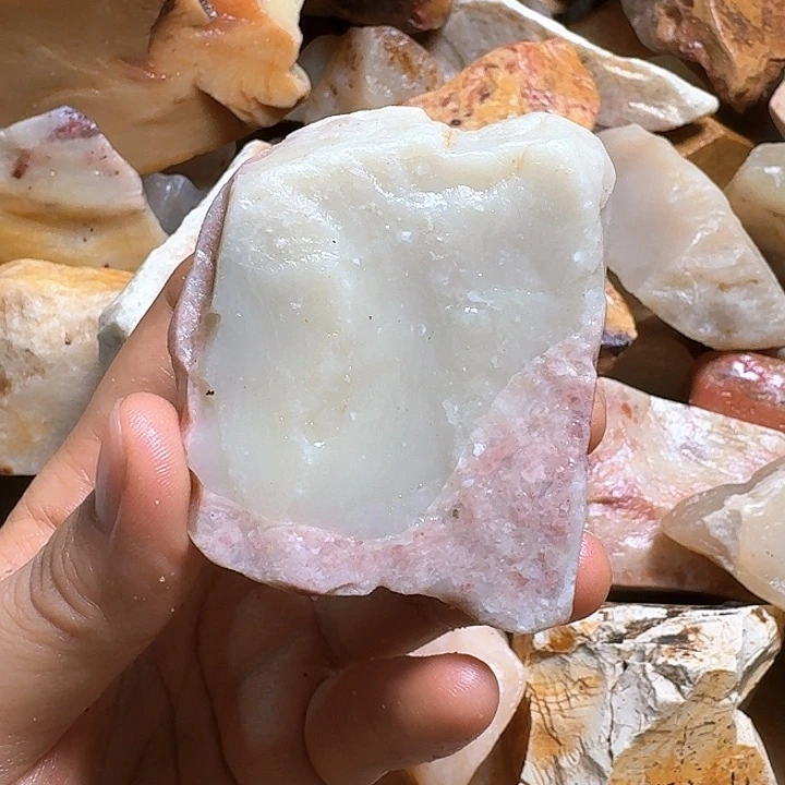 三***七寿山石寿山石的颜色