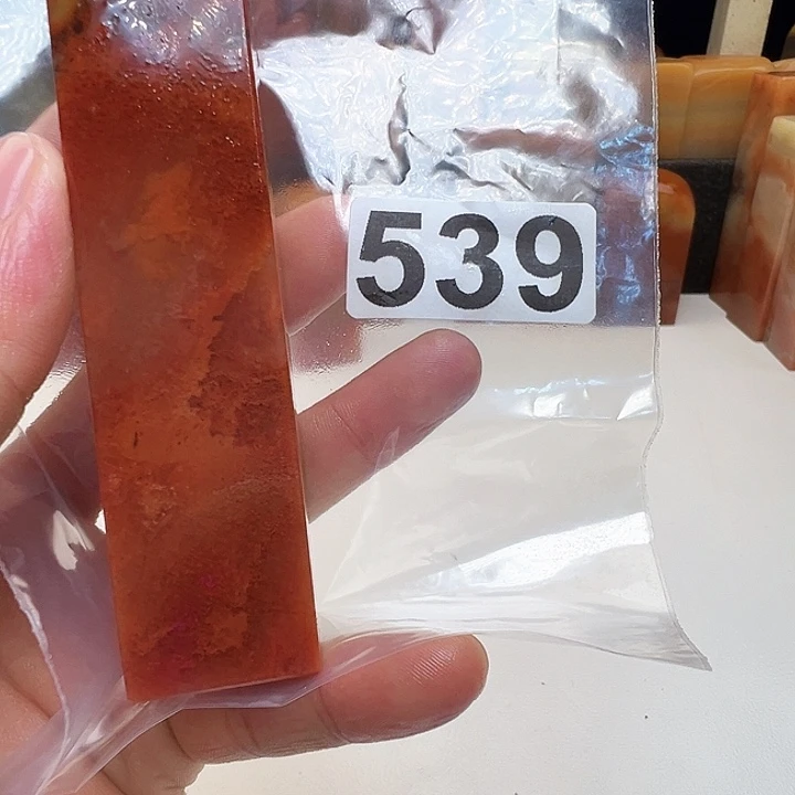 Q***o老挝石老挝精品539