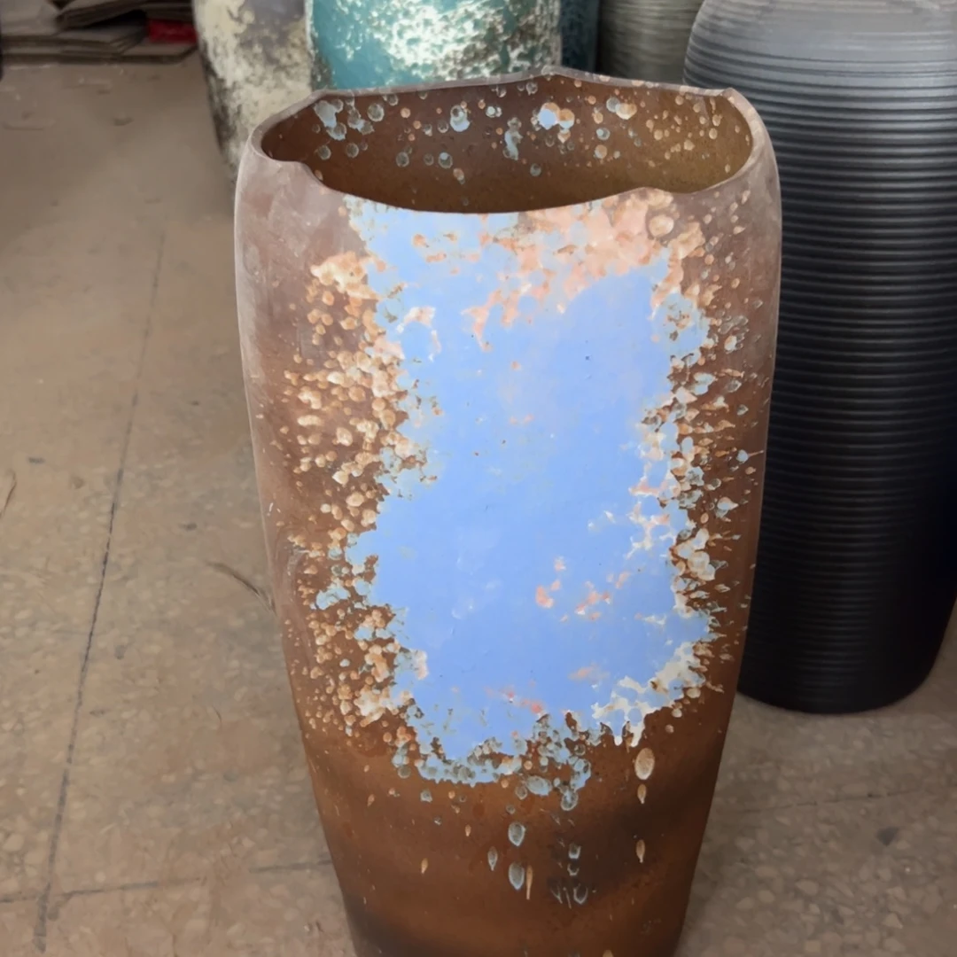 高度50口20有孔瓷器