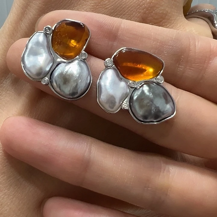 银S925镶嵌耳饰海水珍珠光*