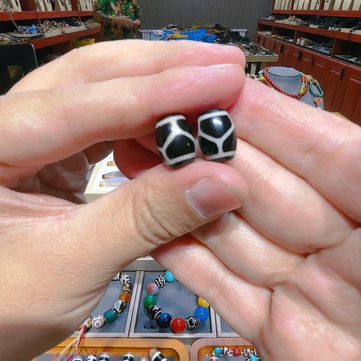 未镶嵌玛瑙/玉髓珠宝奇石