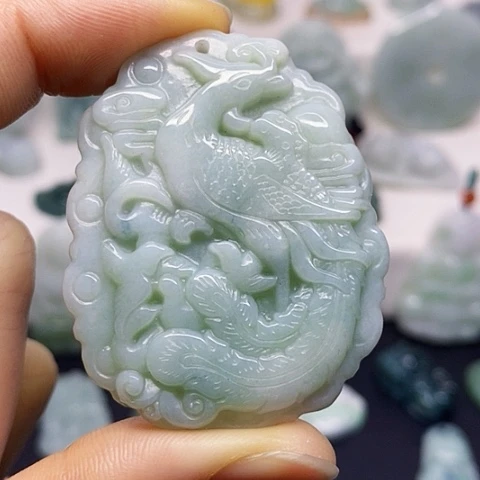翡翠颈饰未镶嵌吊坠