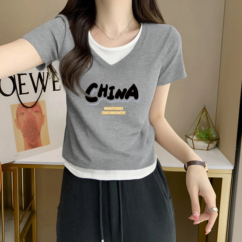 大码胖mm洋气减龄撞色V领短袖T恤女士夏季休闲百搭修身显瘦上衣潮