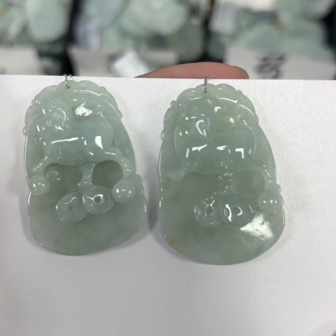 颈饰未镶嵌翡翠生肖猪-任选一发货