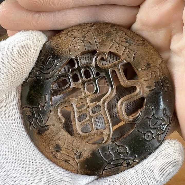 和田玉挂件未镶嵌悟**缘