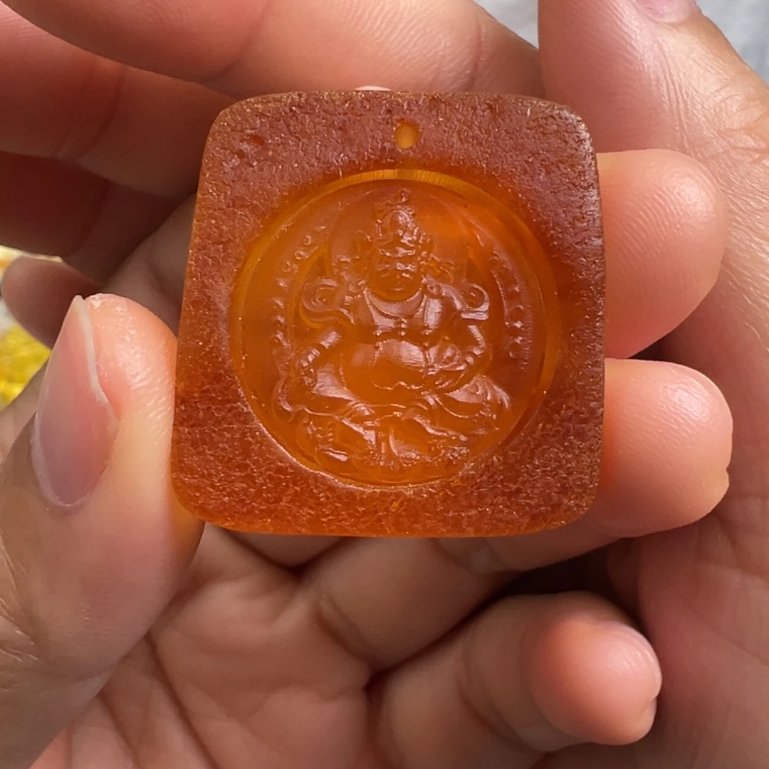 琥珀未镶嵌裸石琥珀