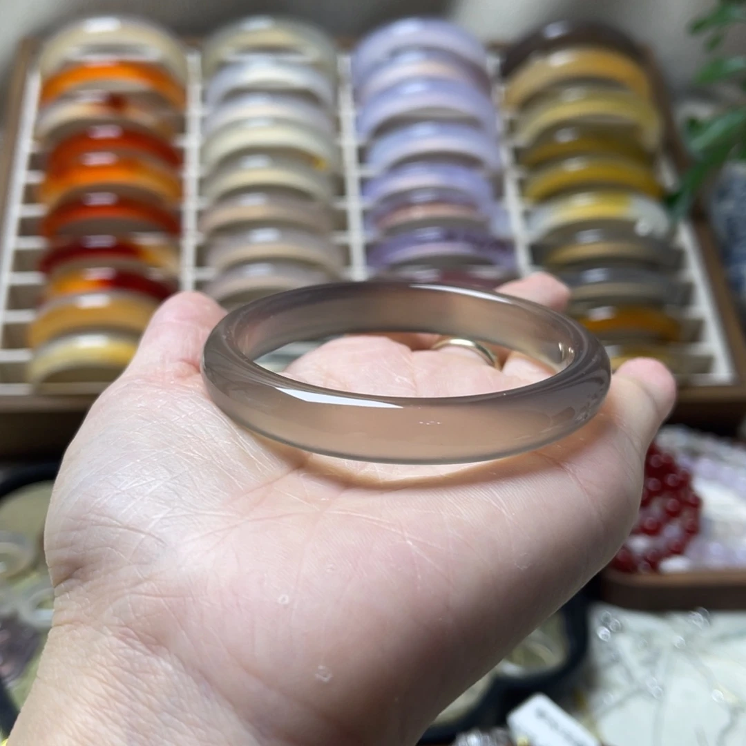 徒***星玛瑙/玉髓未镶嵌手镯