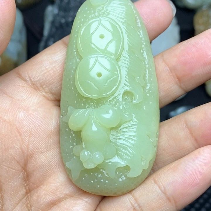 颈饰未镶嵌和田玉