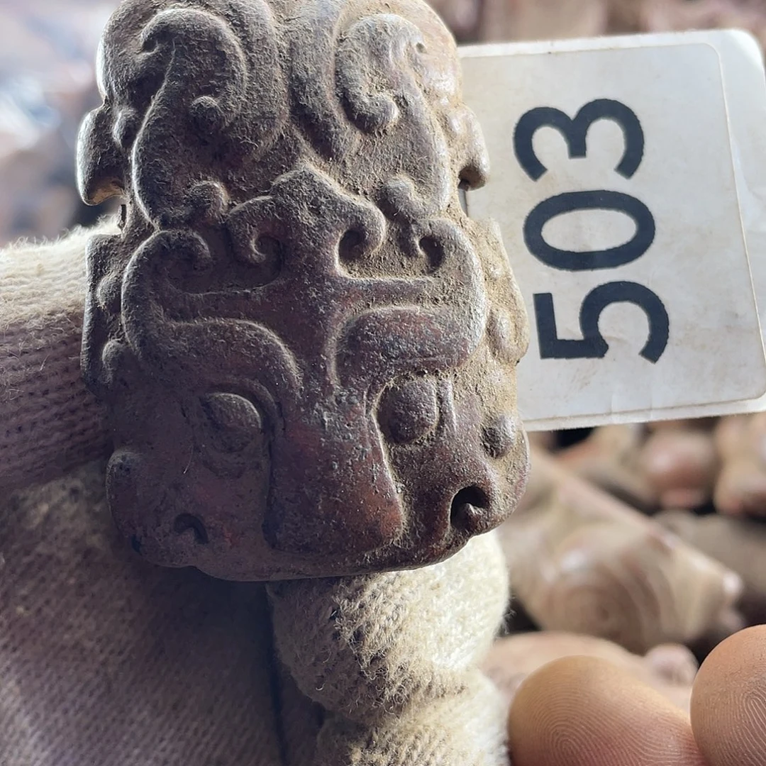 和田玉（糖玉）未镶嵌挂件