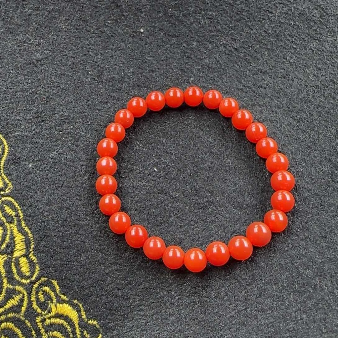 南红玛瑙手串未镶嵌7mm辣椒红单圈
