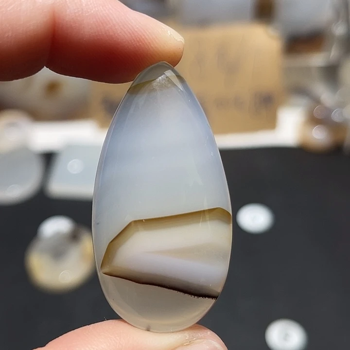 玛瑙/玉髓颈饰未镶嵌