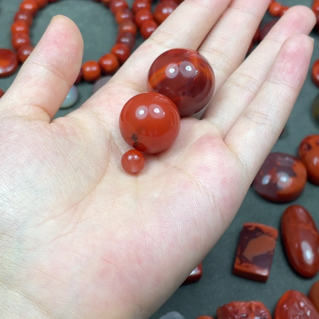 南红玛瑙未镶嵌颈饰